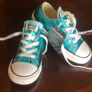 Converse kids shoe